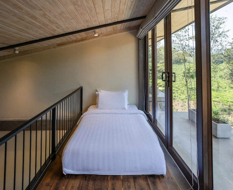 bed room with the view of the mountains